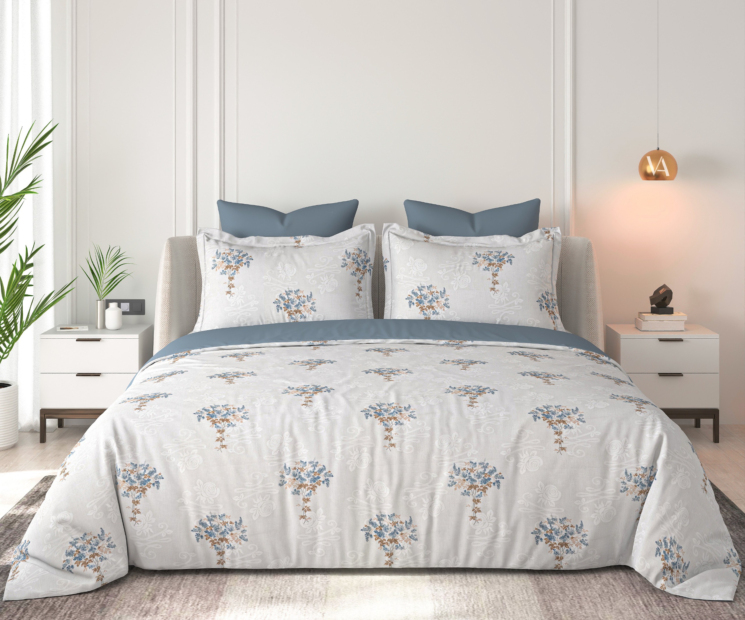 Floral Bliss Ivory Blue Bouquet Cotton King-Size Bedsheet Set